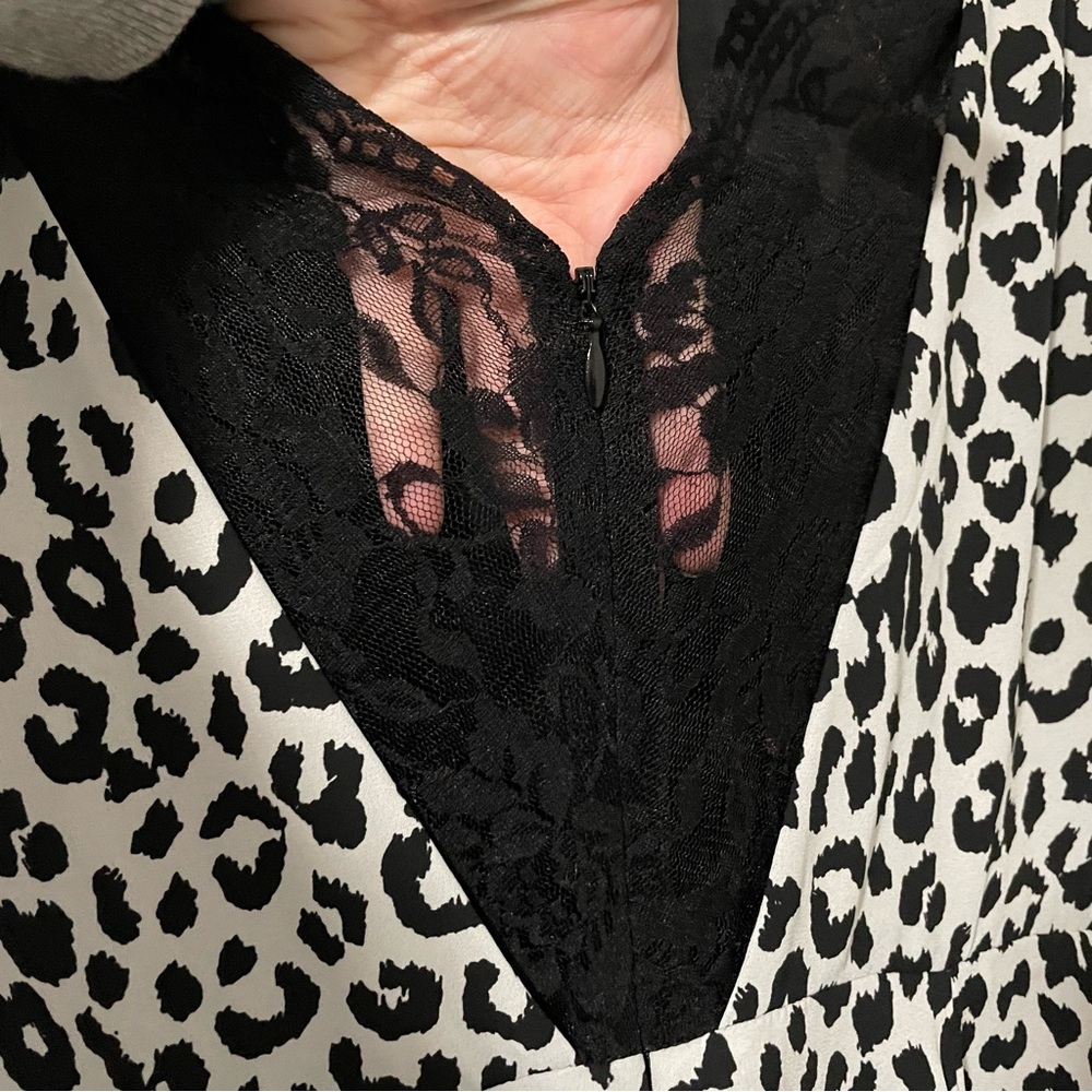 Express Black and White Leopard Print Mini Dress Size 8 - Picture 7 of 9